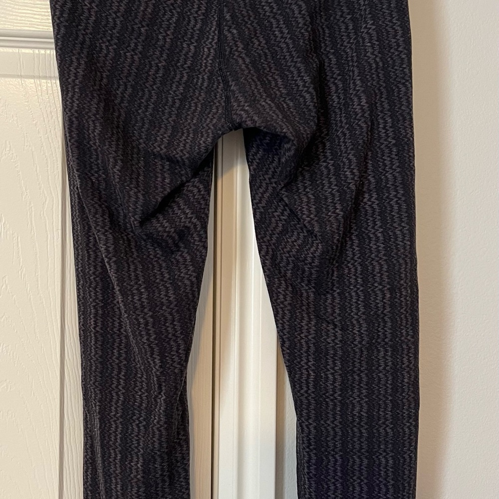 Lululemon Wunder Under Crop Capris Gray Size 6 - Picture 2 of 8
